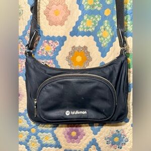 Women’s Lululemon purse